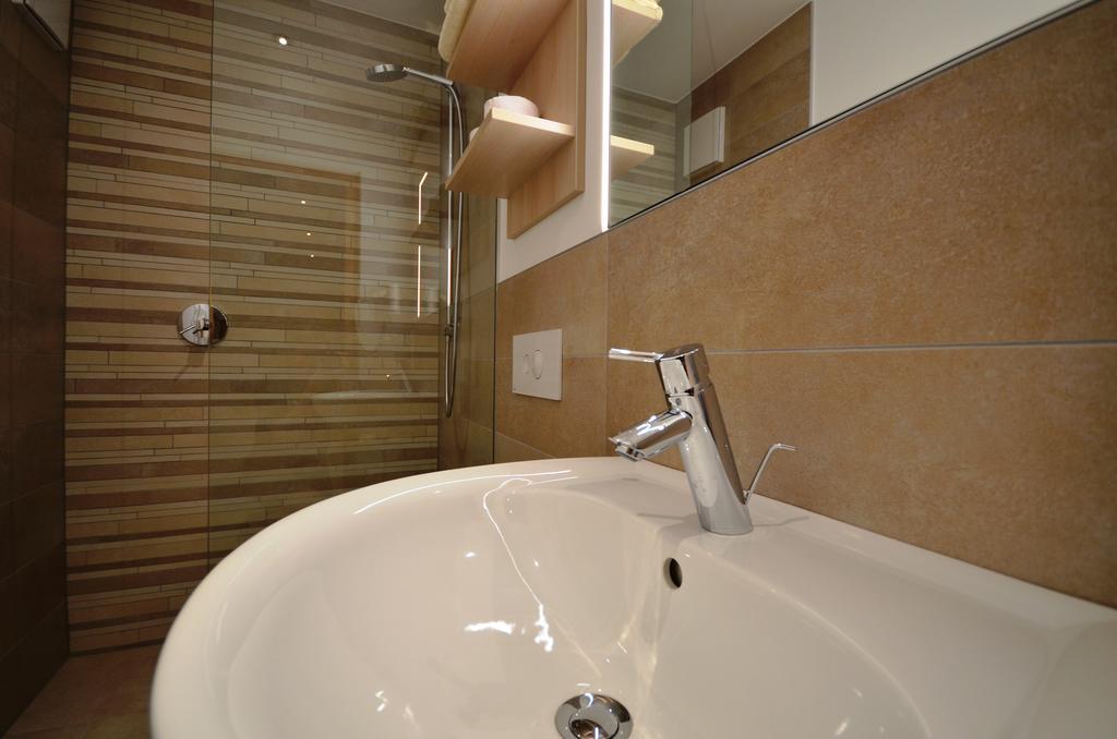 Panoramahof Apartment Кастелбело Екстериор снимка